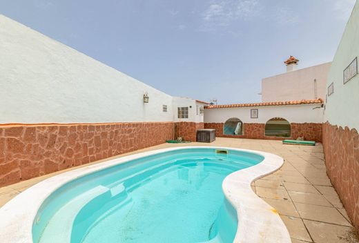 بيت مستقل ﻓﻲ Arucas, Provincia de Las Palmas