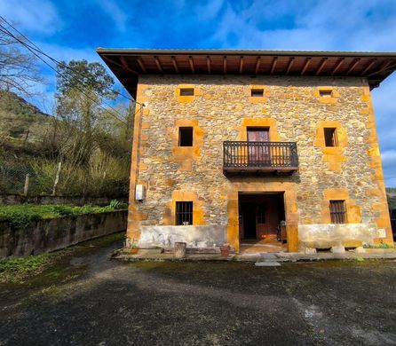 Casa rural / Casa de pueblo en San Pedro de Galdames, Provincia de Vizcaya