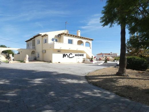 Villa in l'Alfàs del Pi, Alicante