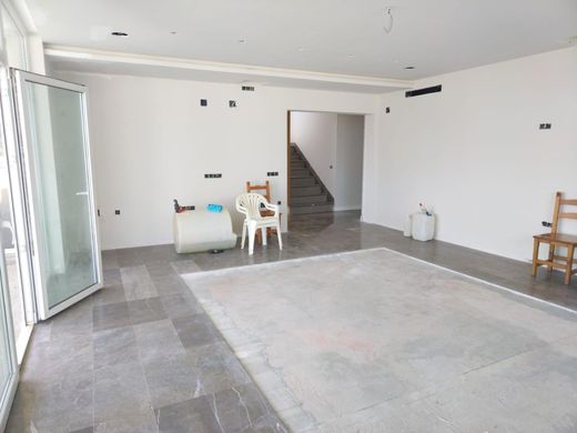 Detached House in Cala del Moral, Malaga