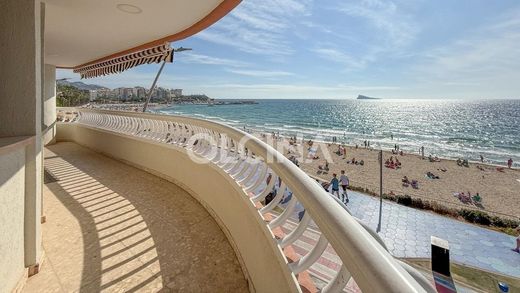Apartment / Etagenwohnung in Benidorm, Alicante