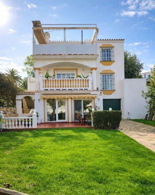 Villa in Caleta de Vélez, Malaga