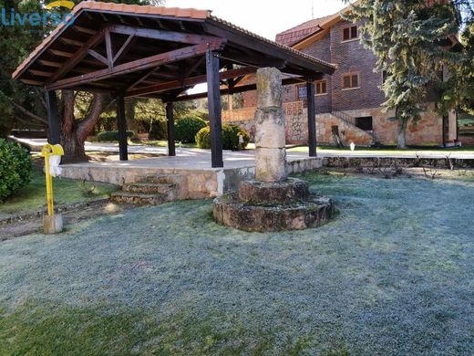 بيت مستقل ﻓﻲ Aranda de Duero, Provincia de Burgos