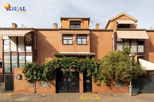 Luxus-Haus in Granada, Andalusien