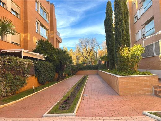 Apartament w Alcobendas, Provincia de Madrid