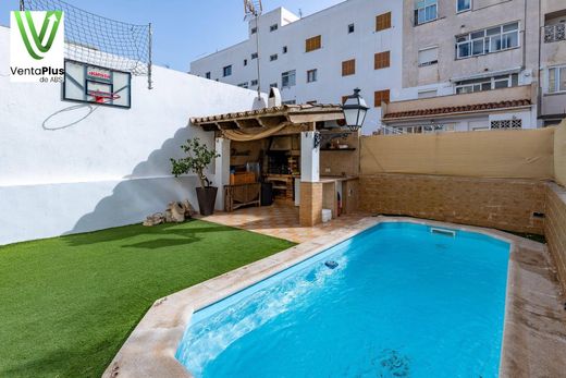 Apartment / Etagenwohnung in Palma de Mallorca, Balearen Inseln