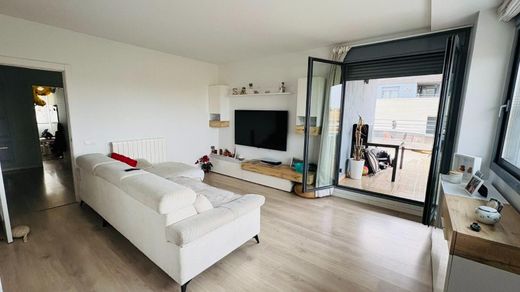 아파트 / Montcada i Reixac, Província de Barcelona