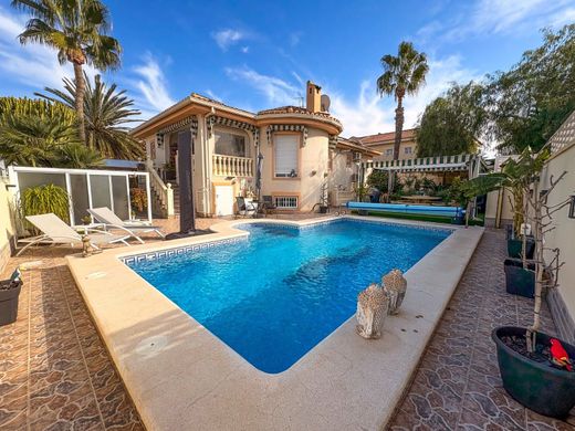 Villa in Benijofar, Alicante