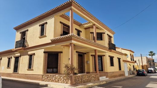 Luxus-Haus in Turre, Almería