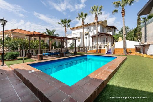 بيت مستقل ﻓﻲ Peligros, Provincia de Granada