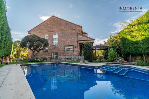 Einfamilienhaus in Griñón, Provinz Madrid