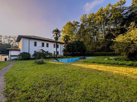 Luxus-Haus in Liérganes, Provinz Cantabria