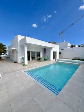Villa in Benejúzar, Alicante