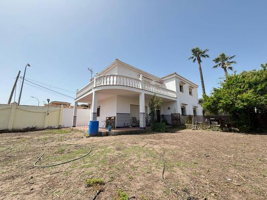 Detached House in Algeciras, Cadiz