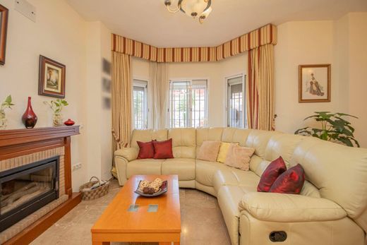 Συγκρότημα ανεξάρτητων κατοικιών σε Σεβίλλη, Provincia de Sevilla