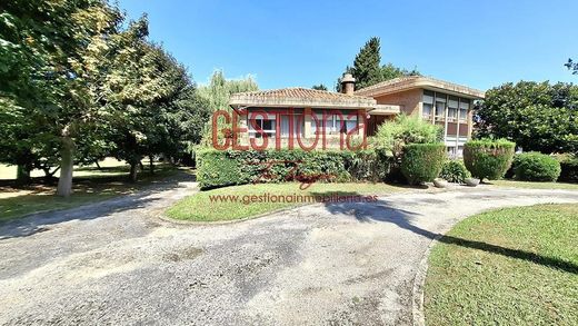 Vrijstaand huis in Solares, Provincia de Cantabria
