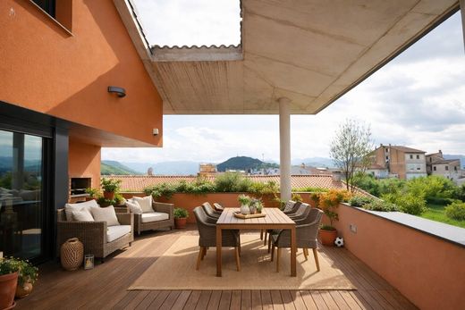 Penthouse in Olot, Province of Girona