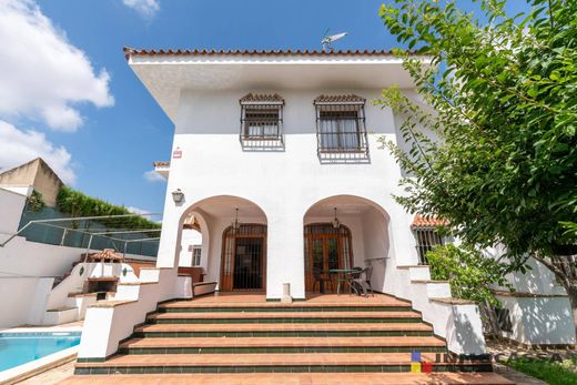 Vrijstaand huis in Gines, Provincia de Sevilla