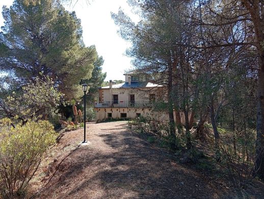 Demeure ou Maison de Campagne à Onil, Alicante
