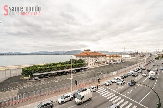Apartment / Etagenwohnung in Santander, Provinz Cantabria