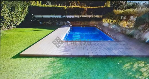 Apartment / Etagenwohnung in Barcelona, Provinz Barcelona