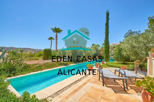 Detached House in Busot, Alicante