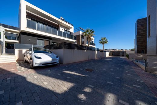 Luxury home in Playas de Orihuela, Alicante