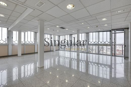 Apartment / Etagenwohnung in Barcelona, Provinz Barcelona