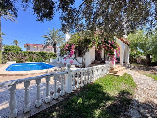 Villa in Cabo Roig, Alicante