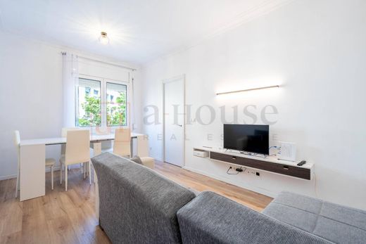 Apartment / Etagenwohnung in Barcelona, Provinz Barcelona