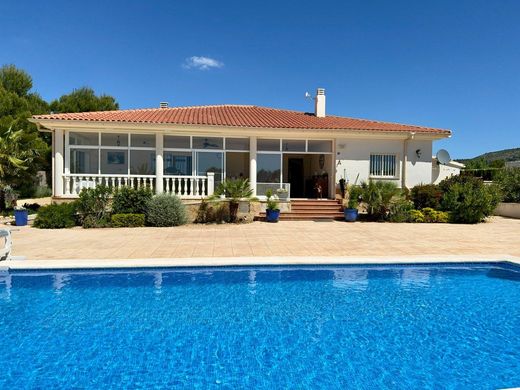 Detached House in Onil, Alicante
