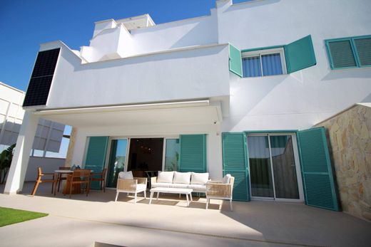 Apartment / Etagenwohnung in Pilar de la Horadada, Alicante