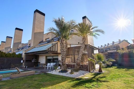 Einfamilienhaus in Pozuelo de Alarcón, Provinz Madrid