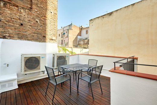 Apartment / Etagenwohnung in Barcelona, Provinz Barcelona