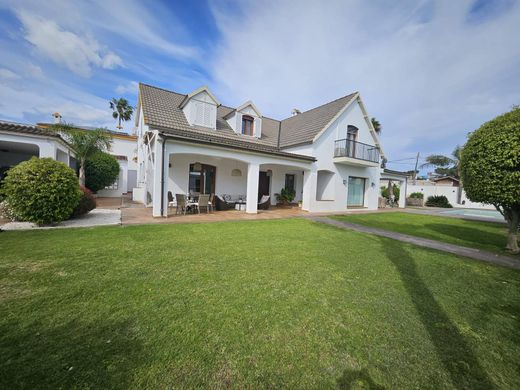 Detached House in Algeciras, Cadiz