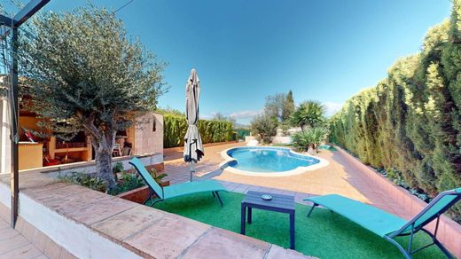 Twee-onder-een-kapwoning in Marratxí, Balearen