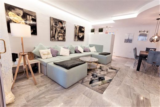 Apartment / Etagenwohnung in Calvià, Balearen Inseln