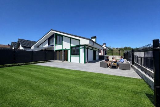 Смежная Вилла, Sopela, Bizkaia