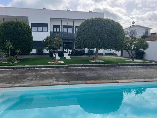 Luxury home in Alcalá de Guadaira, Province of Seville