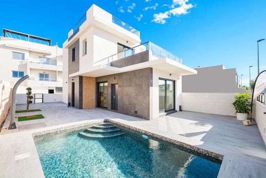 Detached House in Benijofar, Alicante