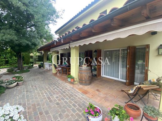 Dom jednorodzinny w Lleida, Província de Lleida