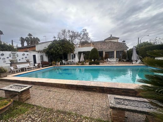 Detached House in Cordova, Province of Córdoba