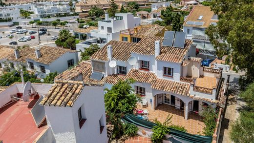 Смежная Вилла, Михас, Provincia de Málaga