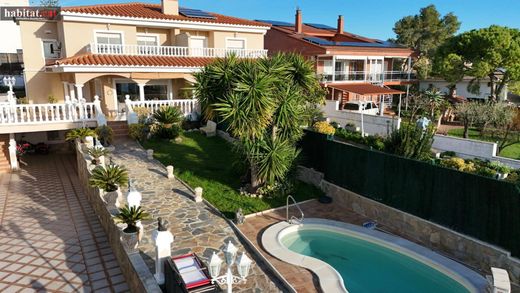 Casa de lujo en San Pedro de Ribas, Provincia de Barcelona