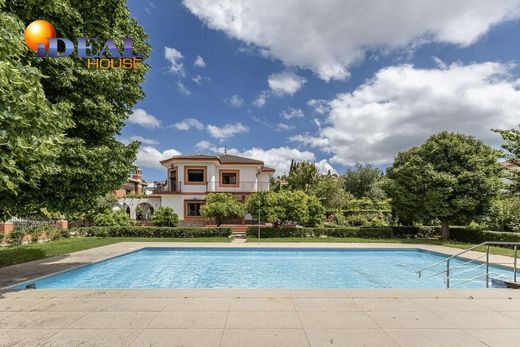 Detached House in Huétor Vega, Granada