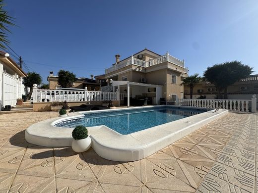 Villa en Algorfa, Provincia de Alicante