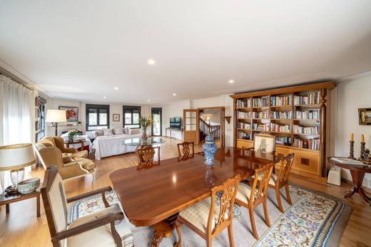 Detached House in Sevilla La Nueva, Province of Madrid