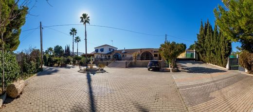 Detached House in Sax, Alicante