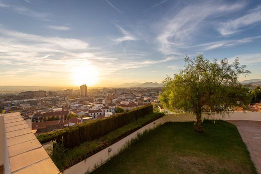 Luxus-Haus in Granada, Andalusien