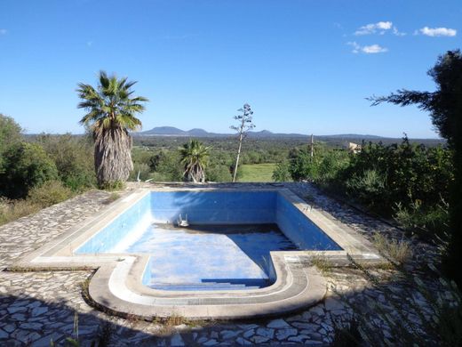 Villa Santa Eugènia, Illes Balears